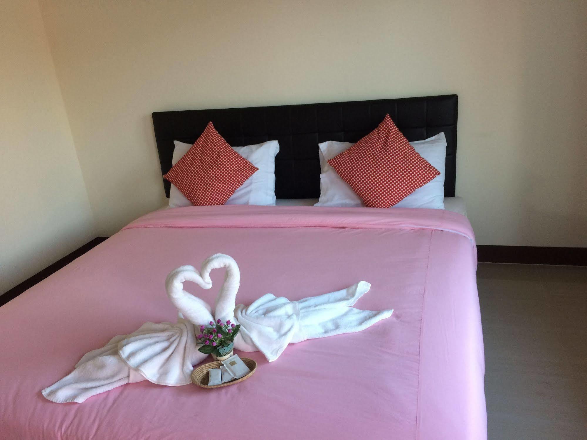 Thana Ville Resort Mae Sot Exterior foto